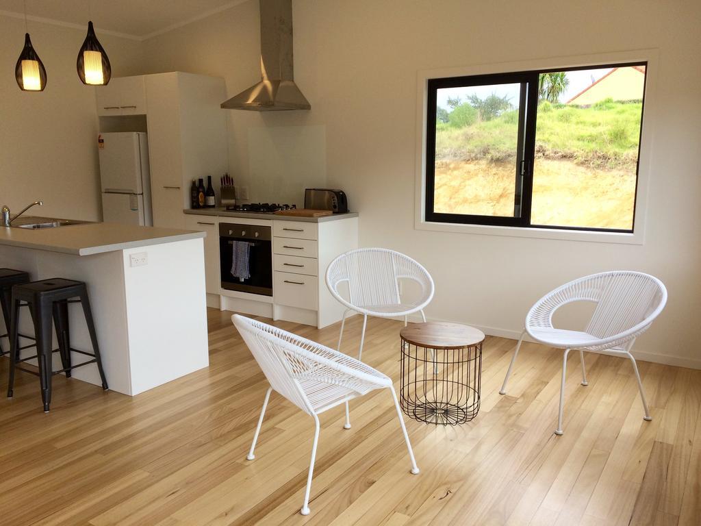 Ocean Cliff Court Villa Kuaotunu Eksteriør billede